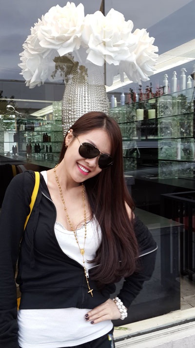 Quế Vân chụp ảnh cùng vợ chồng Bằng Kiều tại Mỹ - 1 Quế Vân chụp ảnh cùng vợ chồng Bằng Kiều tại Mỹ