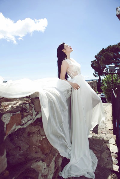 Lý Nhã Kỳ đẹp như nàng tiên cá bên bờ biển Cannes - 3 Hà Thanh