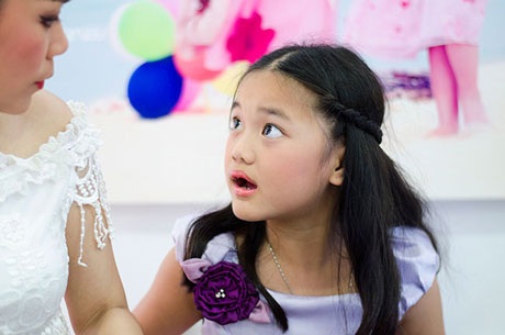 Cô em Misu đáng yêu hòa và thân thiện