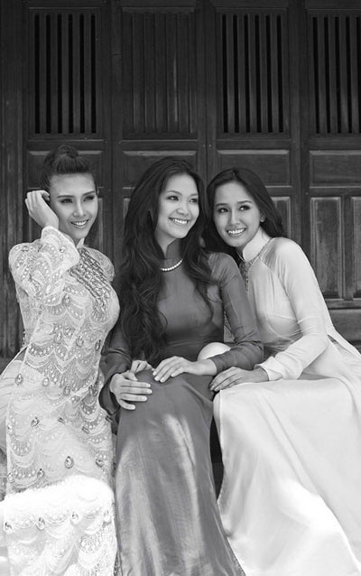 Bộ Văn hóa, Thể thao và Du lịch tuyển chọn thiết kế Lễ phục - 2 Áo dài Việt Nam vừa truyền thống vừa tôn nét đẹp người phụ nữ Á đông