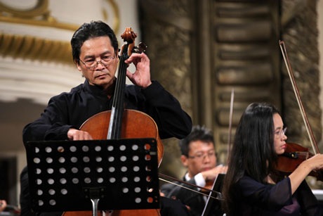 Nhạc trưởng nổi tiếng, Lê Phi Phi 