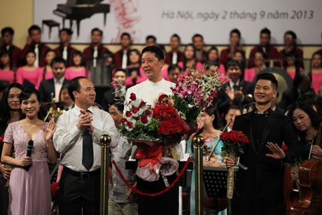 Nhạc trưởng nổi tiếng, Lê Phi Phi 