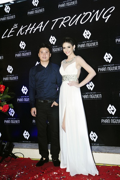 Andrea làm vedette trong show thời trang Nam Phan Nguyễn - 11 T.H