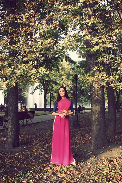 Á hậu Hoàng Anh khoe sắc trên đất Ukraina - 5 Hà Thanh