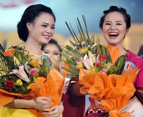 Giải Nhì dân gian Thụy Miên và Thùy Dung