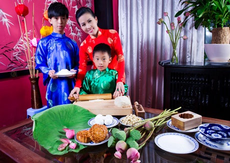 Hoa hậu Thu Hoài cùng các con đón Trung thu - 1 Hà Thanh