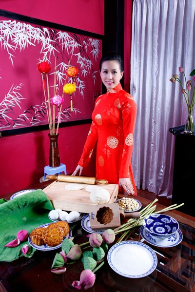 Hoa hậu Thu Hoài cùng các con đón Trung thu - 7 Hà Thanh