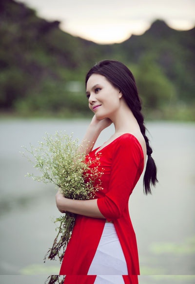 Vẻ đẹp đầy nữ tính của “sao mai” Thụy Miên - 6 Hà Thanh