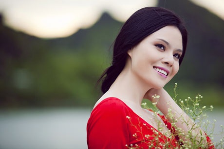 Vẻ đẹp đầy nữ tính của “sao mai” Thụy Miên - 7 Hà Thanh