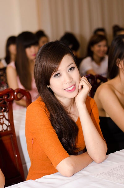 Nhà tài trợ sẽ không được ngồi ghế BGK Nữ Hoàng Trang sức - 6 Hình ảnh một số thí sinh tại buổi gặp mặt báo chí, chiều ngày 8/9