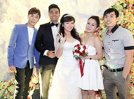 Sao mai Nhật Trang kết hôn khi ông xã còn đang đi học - 5 Cô dâu Nhật Trang xinh đẹp trong ngày cưới