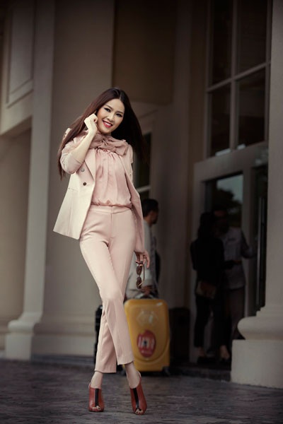 Ca sĩ Quế Vân hóa quý cô sành điệu - 6 H.T