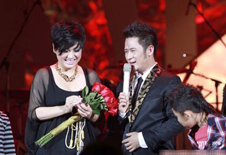 Bằng Kiều- Trizzie Phương Trinh và những khoảnh khắc ngọt ngào khó quên trên sân khấu quê nhà...