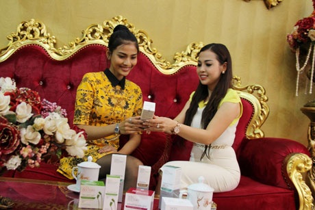 Trung tâm thẩm mỹ Angel Beauty đảm nhận việc chăm sóc da và spa cho Trương Thị May