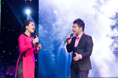 Trọng Tấn- Anh Thơ hát ủng hộ miền Trung - 1 Trọng Tấn- Anh Thơ hát ủng hộ miền Trung