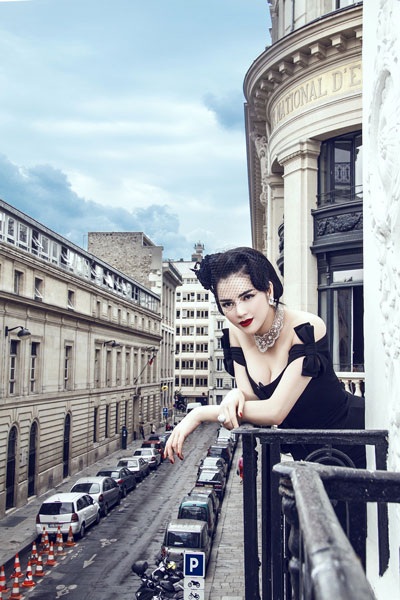 Lý Nhã Kỳ kiêu sa giữa khung cảnh lãng mạn của Pháp