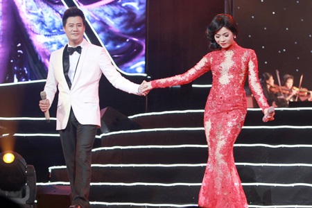 Lệ Quyên song ca với Quang Dũng ca khúc nhạc tiền chiến 