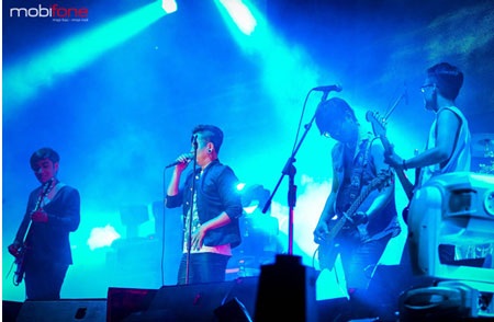 Những sắc màu RockStorm 2013 tại tâm bão thành phố Hồ Chí Minh - 6 KOP trở lại sân nhà với phong độ ổn định và không làm các rockfan thất vọng