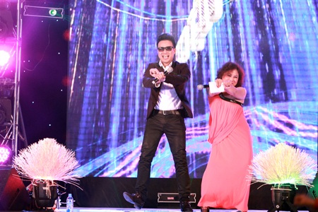 Họa mi núi rừng còn nhảy Gangnam Style trước sự cổ vũ nhiệt tình của khán giả nhí