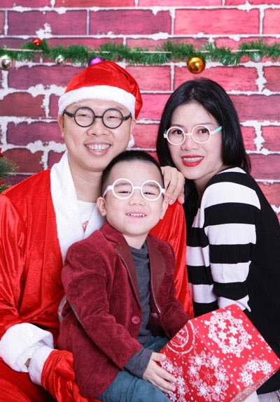 Ông già Noel Hải Anh hạnh phúc khoe mái ấm nhỏ