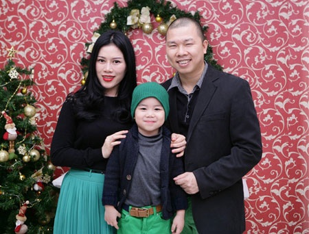 Ông già Noel Hải Anh hạnh phúc khoe mái ấm nhỏ