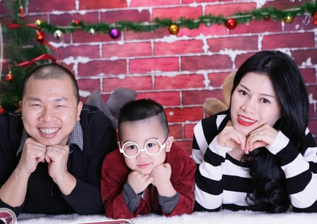 Ông già Noel Hải Anh hạnh phúc khoe mái ấm nhỏ