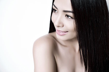 Thúy Hằng - Thúy Hạnh vẫn “hot” sau 20 năm gắn bó với sàn catwalk - 1 Thúy Hằng - Thúy Hạnh vẫn “hot” sau 20 năm gắn bó với sàn catwalk