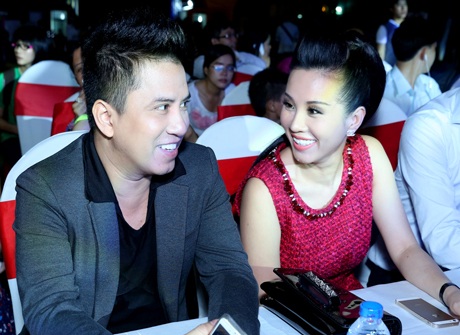 Một số hình ảnh vợ chồng Hoa hậu Thu Hoài và ca sỹ Quang Toàn