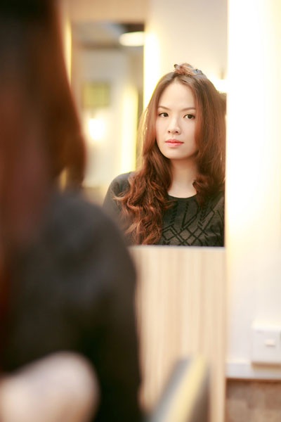 Con trai của Đan Lê và đạo diễn Khải Anh càng lớn càng hiếu động, đáng yêu