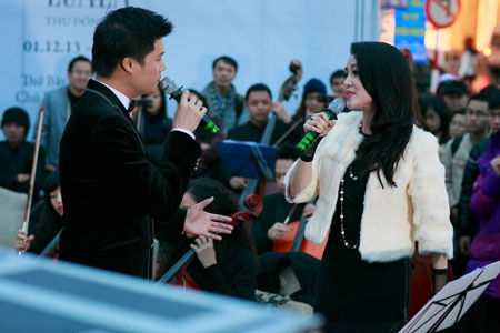 Quang Dũng- Phạm Thu Hà song ca ca khúc