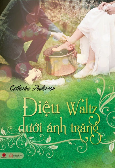 Lãng mạn với chuyện tình “Điệu Waltz dưới ánh trăng” - 1 Bìa cuốn Điệu Waltz dưới ánh trăng
