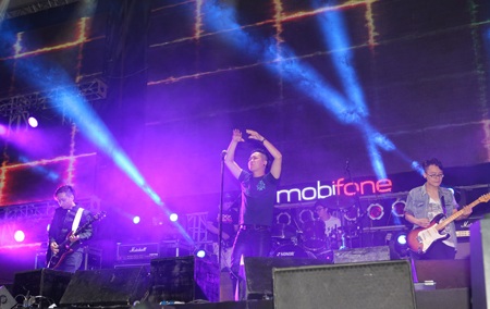 RockStorm 2013 “nổ tung” đất cảng Hải Phòng - 3 Ban nhạc KOP