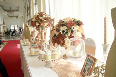 Không gian tiệc cưới đẹp lộng lẫy của Á hậu Thùy Trang