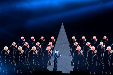 Hồ Ngọc Hà nhảy bốc lửa cùng nhóm sao Hàn trong “Chào châu Á” - 2 Phần biểu diễn mở màn của nhóm nhảy Big Toe với tiết mục Cuộc sống và tôi