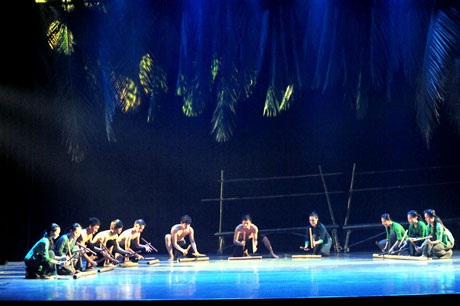 Sương sớm tái hiện cảnh đánh cá của người dân vùng quê Nam Bộ