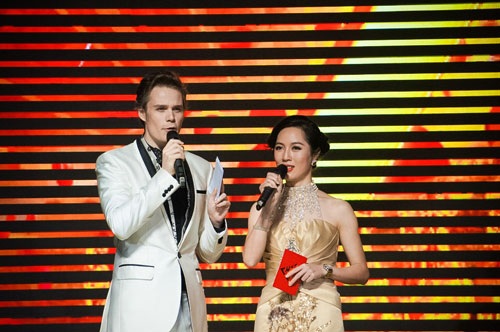 Các nghệ sỹ khác trong chương trình