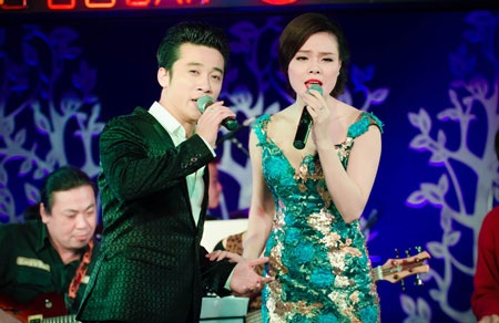 Lê Anh Dũng bế con trai đến cổ vũ mini show Thụy Miên – Quang Hào - 3 Quang Hào- Thụy Miên song ca gần 20 ca khúc