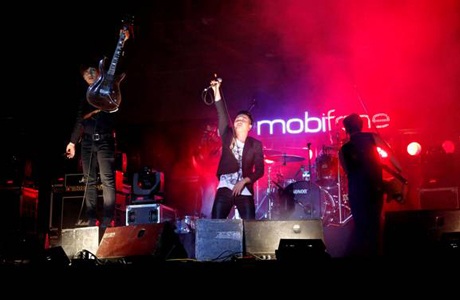 KOP band và hành trình chinh phục Rockfan Việt - 1 Âm nhạc kết hợp phong phú, đa dạng nhưng đầy tinh tế