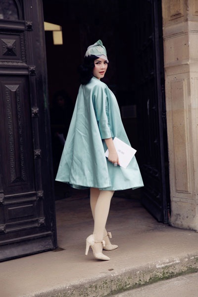 Lý Nhã Kỳ tao nhã với phong cách quý tộc tại Pháp