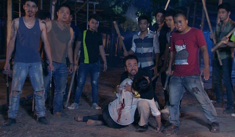 NSƯT Trần Nhượng kể chuyện “nuôi râu” vào vai tay trùm giang hồ... - 4 NSƯT Trần Nhượng kể chuyện “nuôi râu” vào vai tay trùm giang hồ...