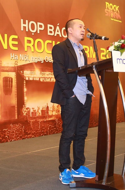 Quốc Trung dành nhiều ý tưởng cho Rockstorm - 1 Nhạc sỹ Quốc Trung tại buổi họp báo trước show diễn cuối cùng tại Hà Nội của Rockstorm