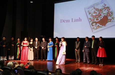 Thu Hà “Lá ngọc cành vàng” trình diễn tác phẩm của Vi Thùy Linh - 9 Trúc Diệp