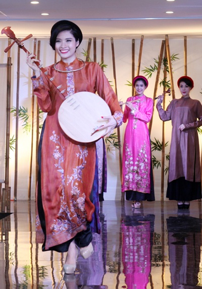 Ấn tượng người đẹp Việt trong tà áo dài - 4 Hà Thanh