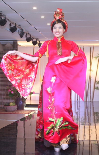 Ấn tượng người đẹp Việt trong tà áo dài - 6 Hà Thanh