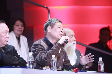 “Tôi phê bình Dương Thùy Linh nhưng là nói chung cho giới trẻ” - 1 “Tôi phê bình Dương Thùy Linh nhưng là nói chung cho giới trẻ”