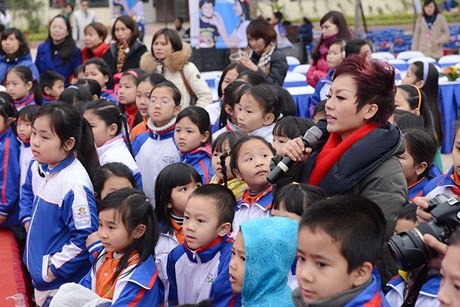 Đây là hoạt động ý nghĩa có sự tham gia của nhiều em nhỏ