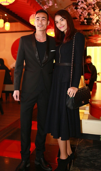 Tối ngày 22/3, Hồng Quế diện váy đen, để mặt mộc đi dự sự kiện khai trương nhà hàng Nhật tại Hà Nội