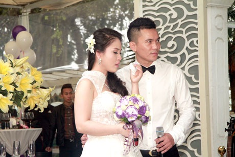 Nhóm "Quả dưa hấu" hội ngộ trong đám cưới... lần 3 của Anh Tú - 3 Khoảnh khắc trao nhẫn nguyện bên nhau suốt đời của cặp đôi Anh Tú- Lam Trang