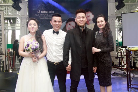 Nhóm "Quả dưa hấu" hội ngộ trong đám cưới... lần 3 của Anh Tú - 9 Tuấn Hưng đưa bạn gái đến dự đám cưới của người bạn thân