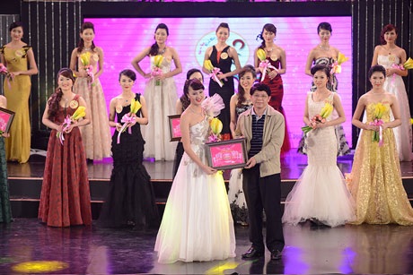 Nữ sinh Hải Linh đăng quang “Người đẹp Kinh Bắc 2014” - 11 Người đẹp ăn ảnh và được bình chọn nhiều nhất, Đậu Thùy An